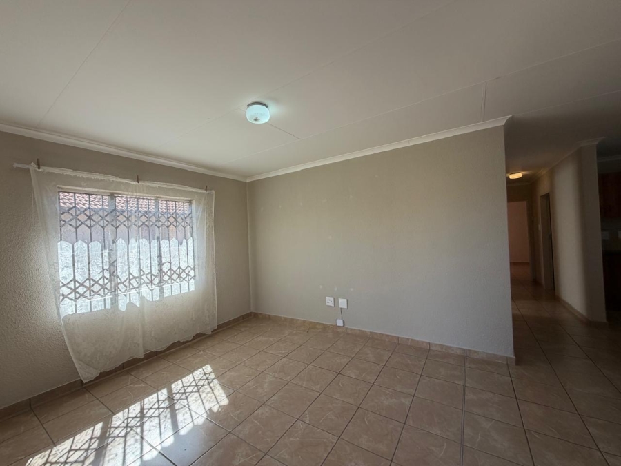 To Let 3 Bedroom Property for Rent in Waterkloof Hill Estate North West